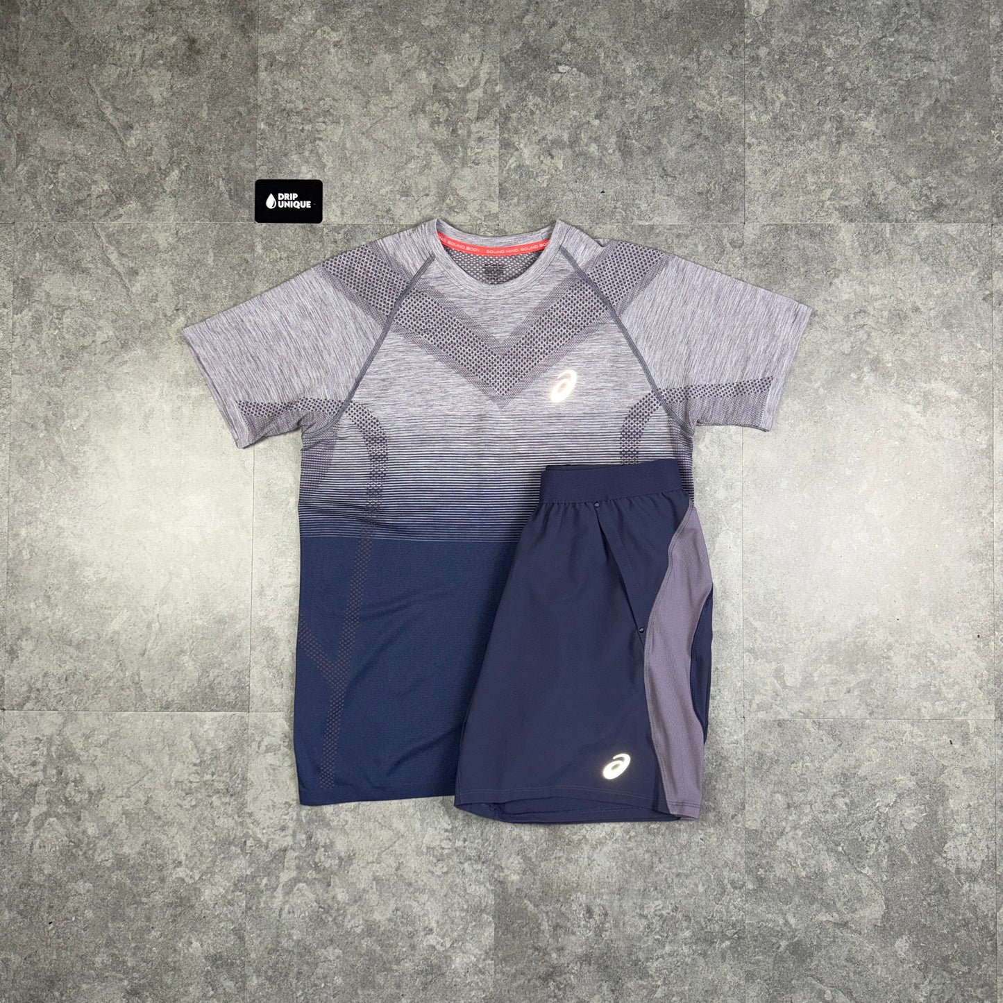Asics Seamless Performance T-Shirt Lavender & Lavender Icon Shorts Set