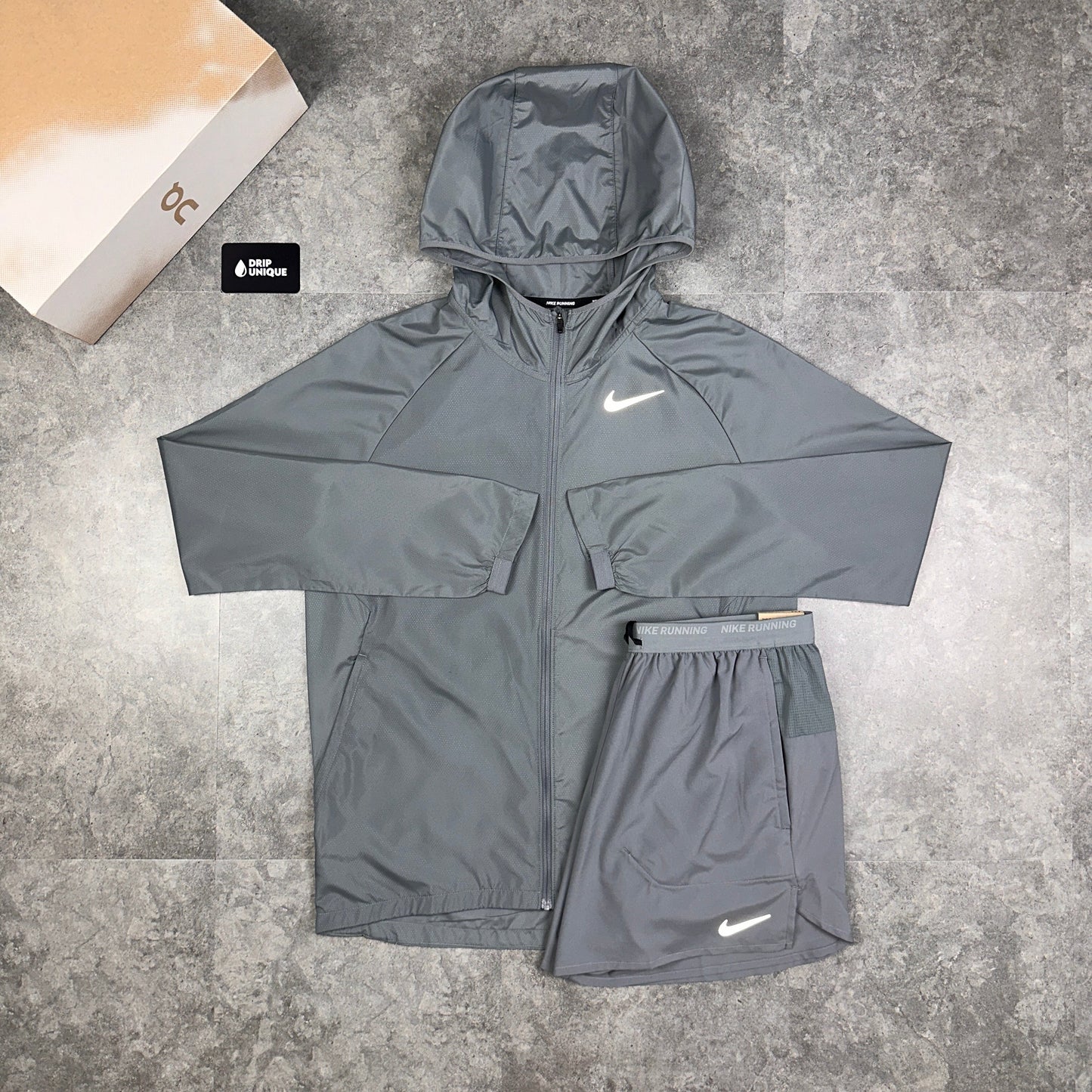 Nike Essential Windrunner Jacket Grey