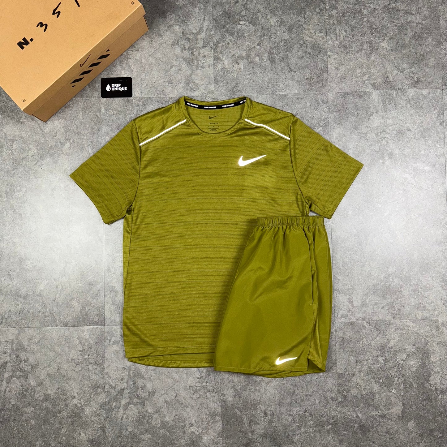 Nike Dri-Fit Challenger Shorts 7" Pacific Moss