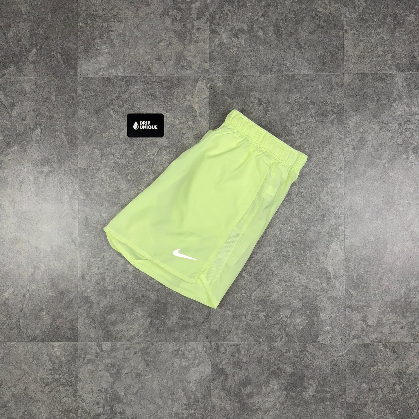 Nike Dri-Fit Challenger Shorts 7" Barely Volt