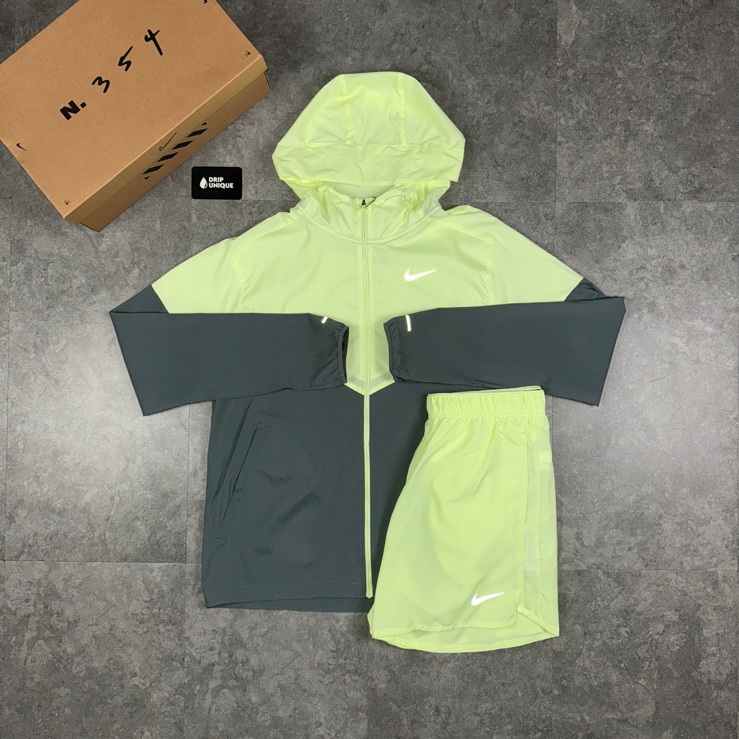 Nike Dri-Fit Challenger Shorts 7" Barely Volt