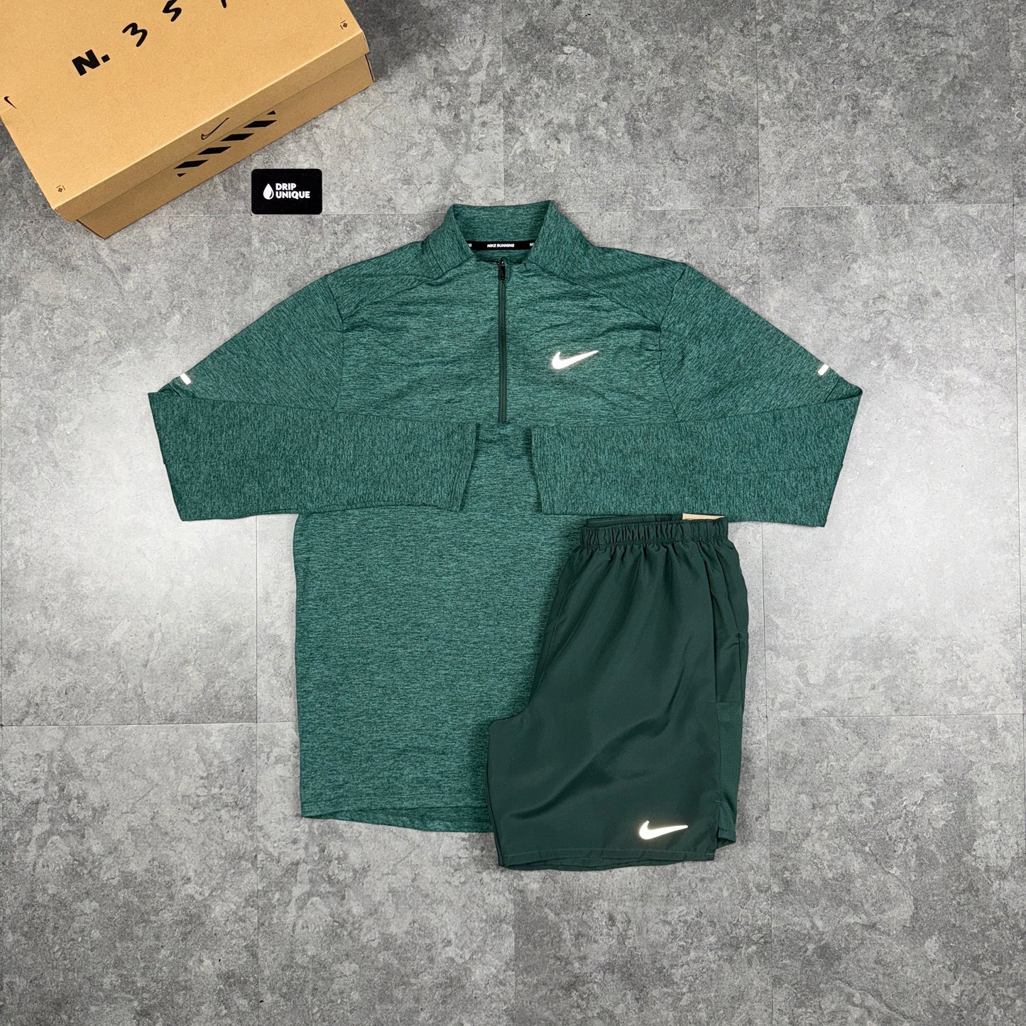 Nike Element 1/4 Zip Top Vintage Green