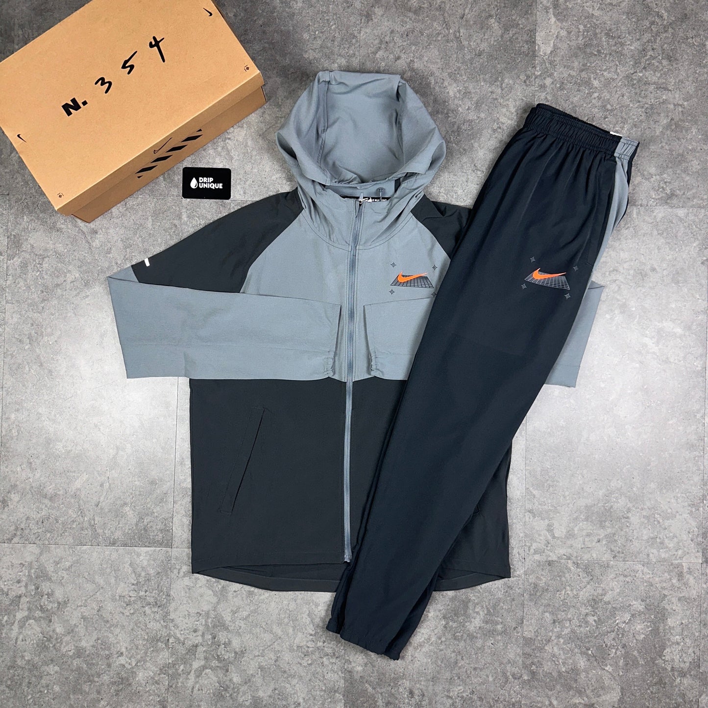 Nike Graphic Performance Challenger Pants Grey
