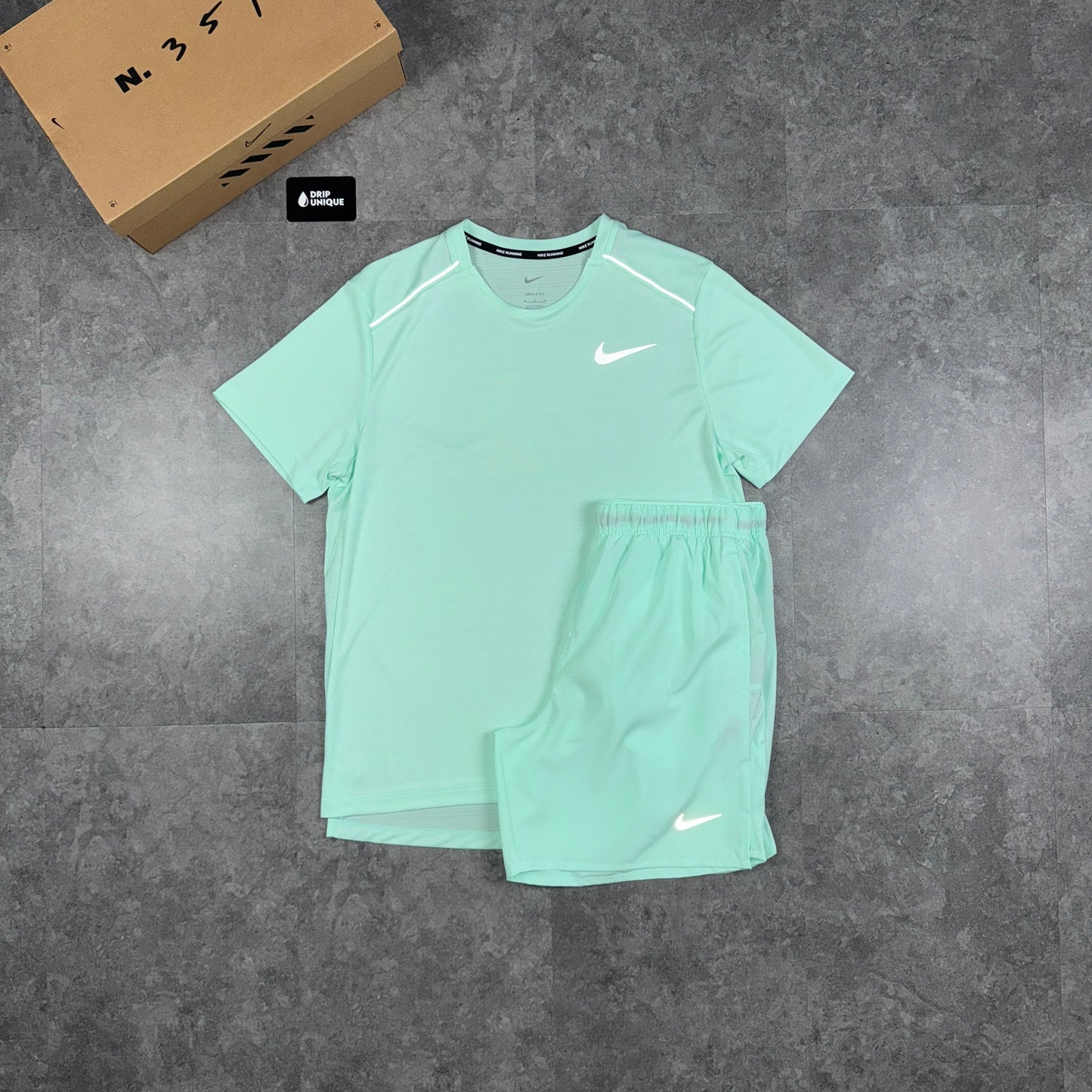 Nike Dri-Fit Challenger Shorts 7" Mint Foam