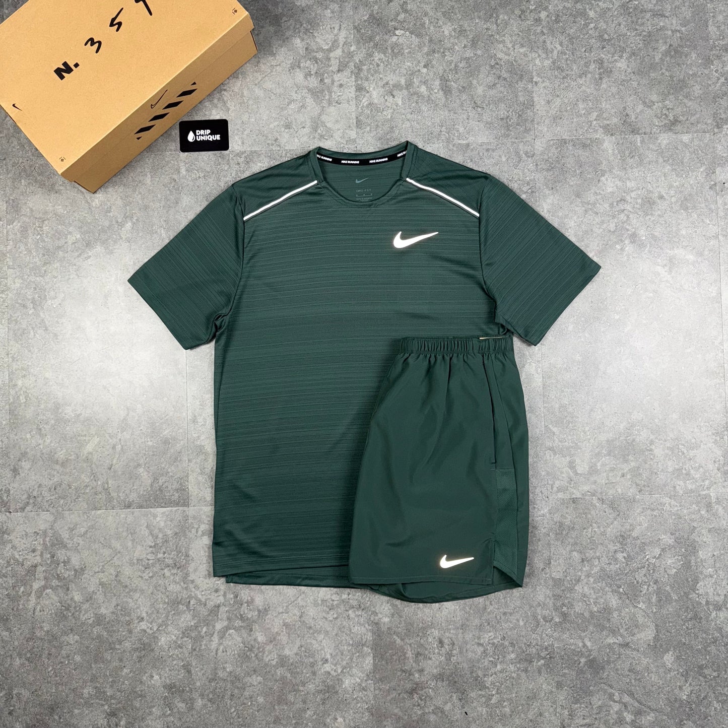 Nike Dri-Fit Challenger Shorts 5" Vintage Green