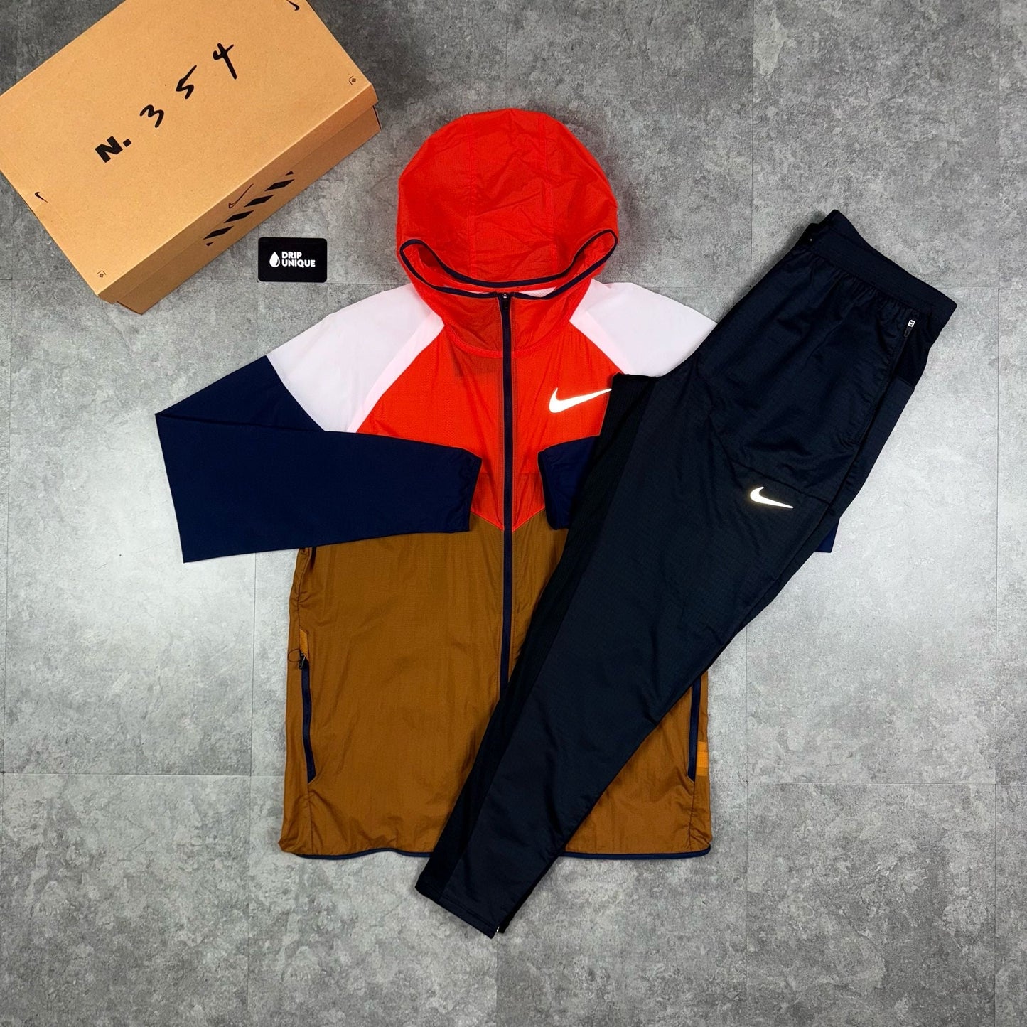 Nike NK Windrunner Jacket Sandstone