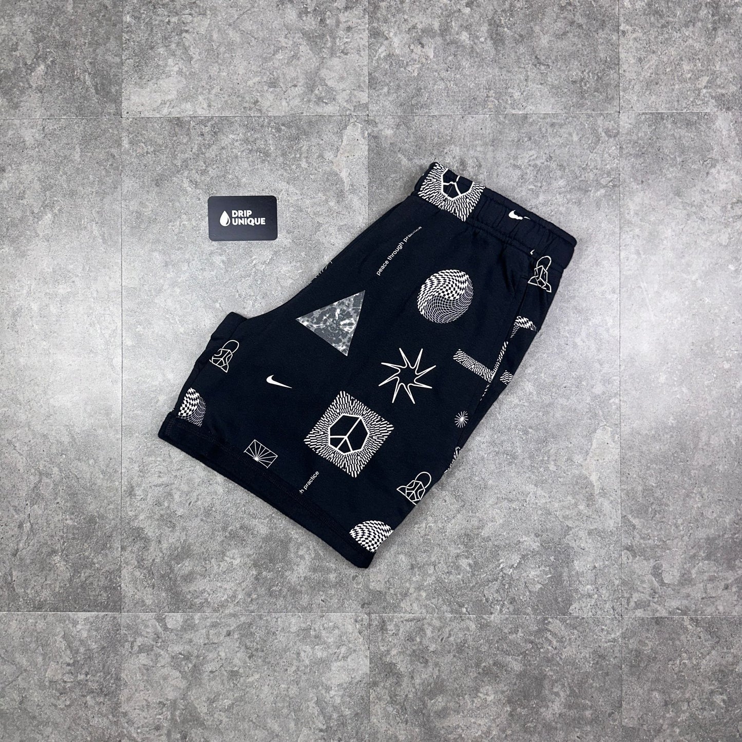 Nike Therma Fit Graphic Fleece Shorts Black