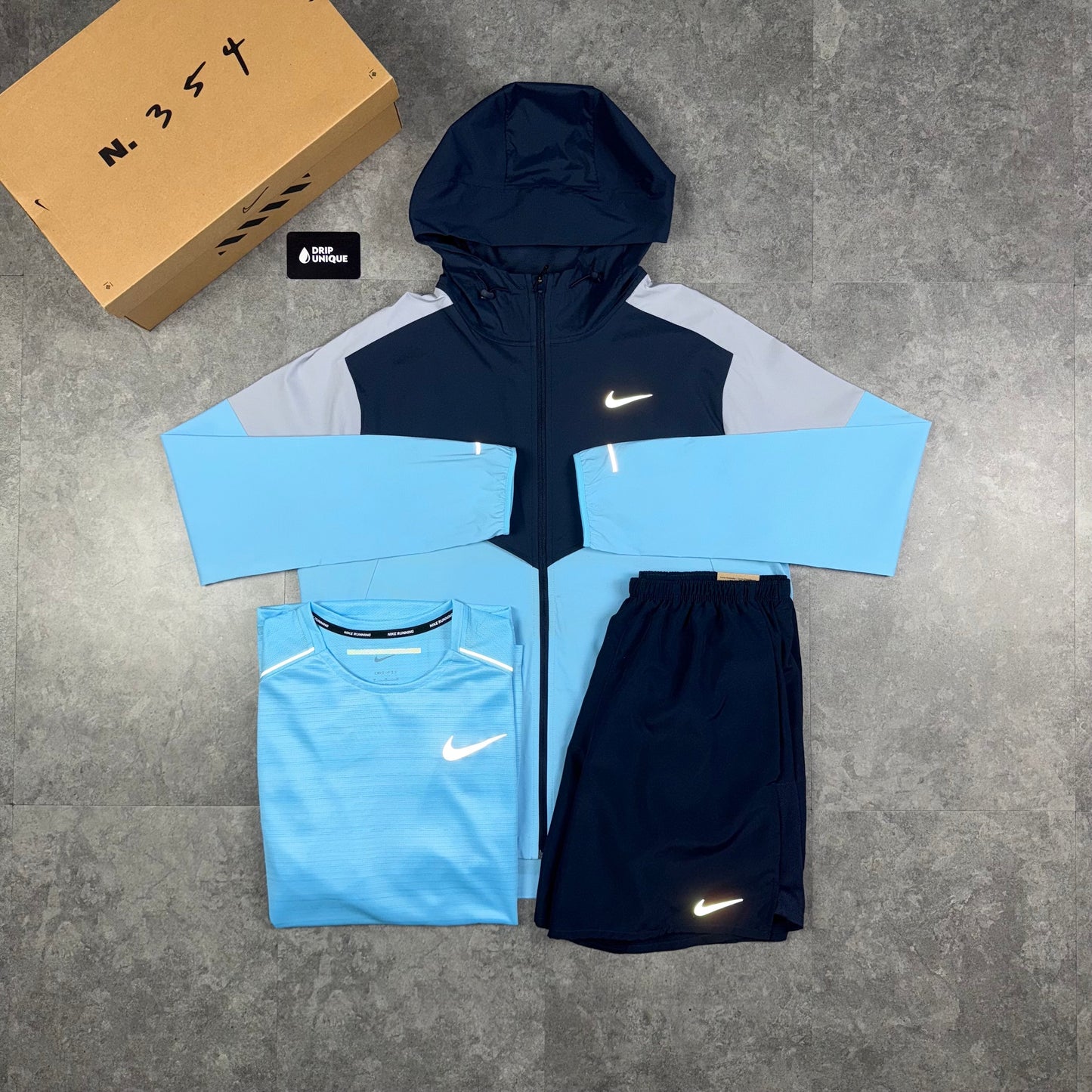 Nike UV Windrunner Jacket Aquarius Blue