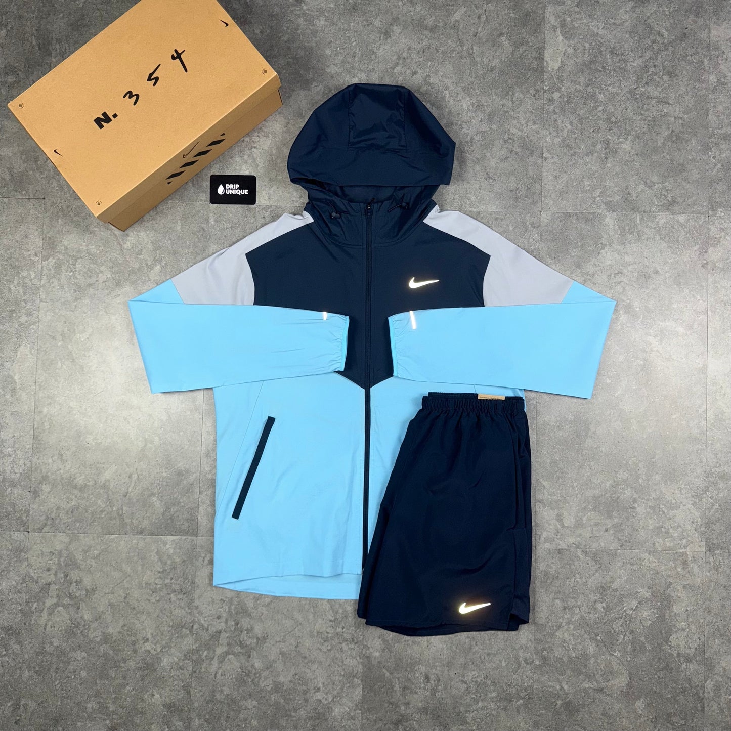 Nike UV Windrunner Jacket Aquarius Blue