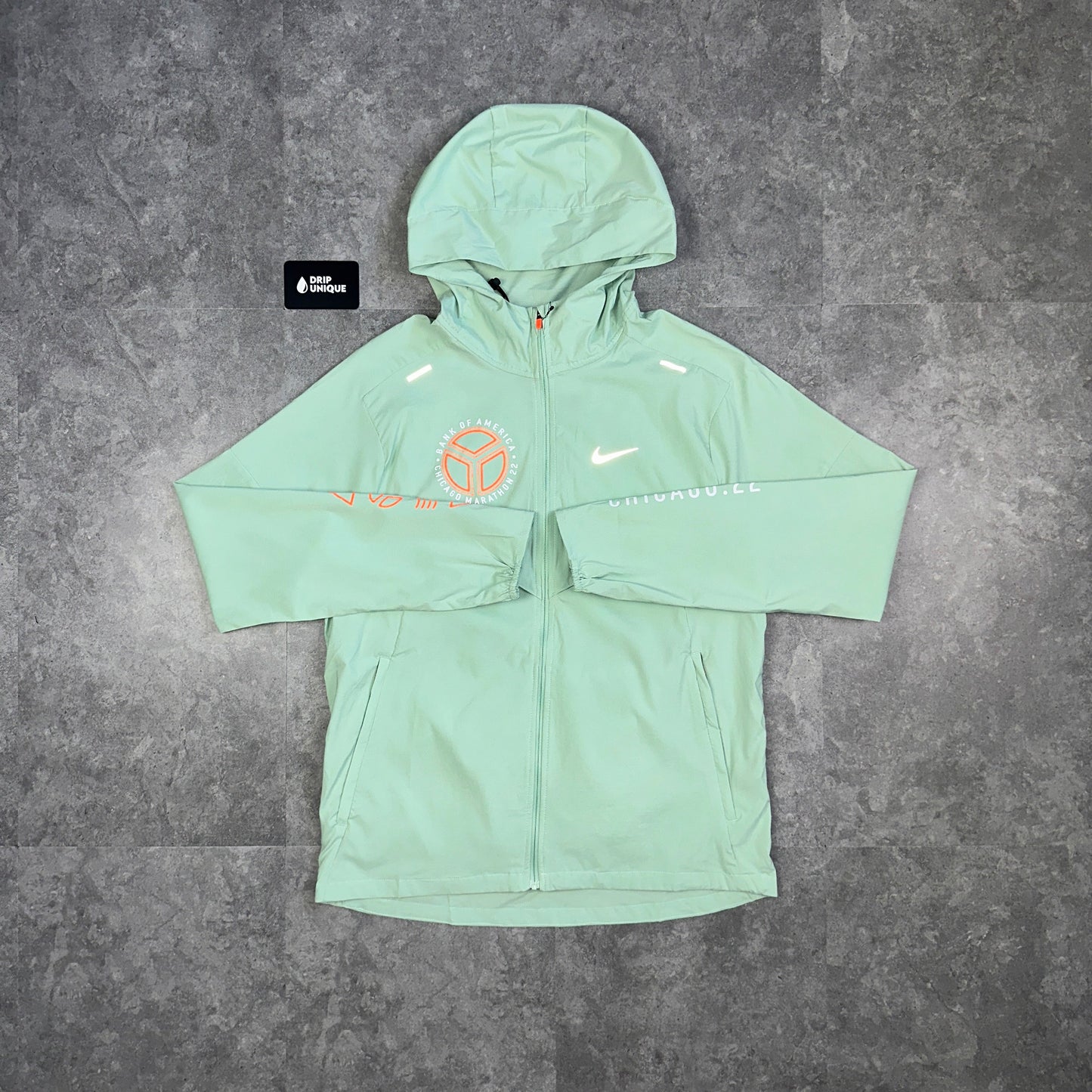 Nike UV Windrunner Jacket Chicago Finisher Mint