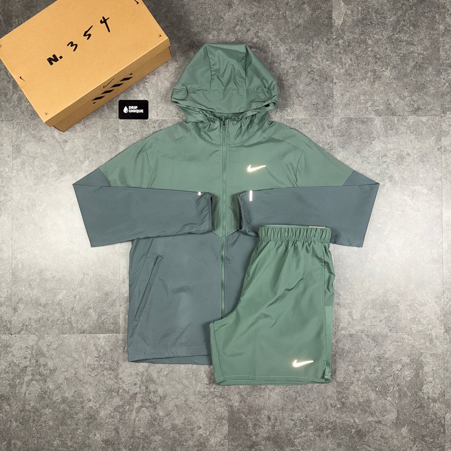 Nike Dri-Fit Challenger Shorts 7" Clay Green