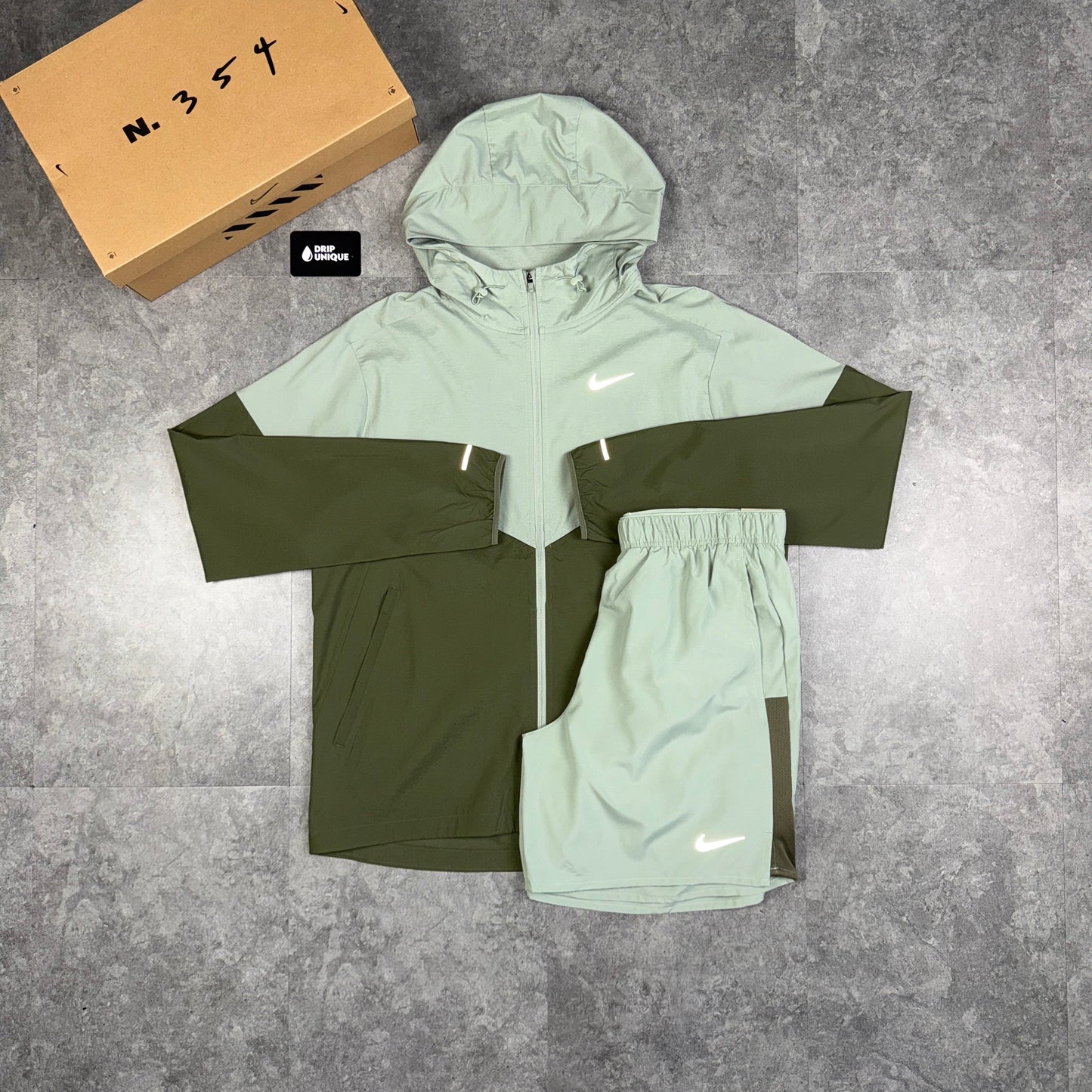 Nike UV Windrunner Jacket Jade Green
