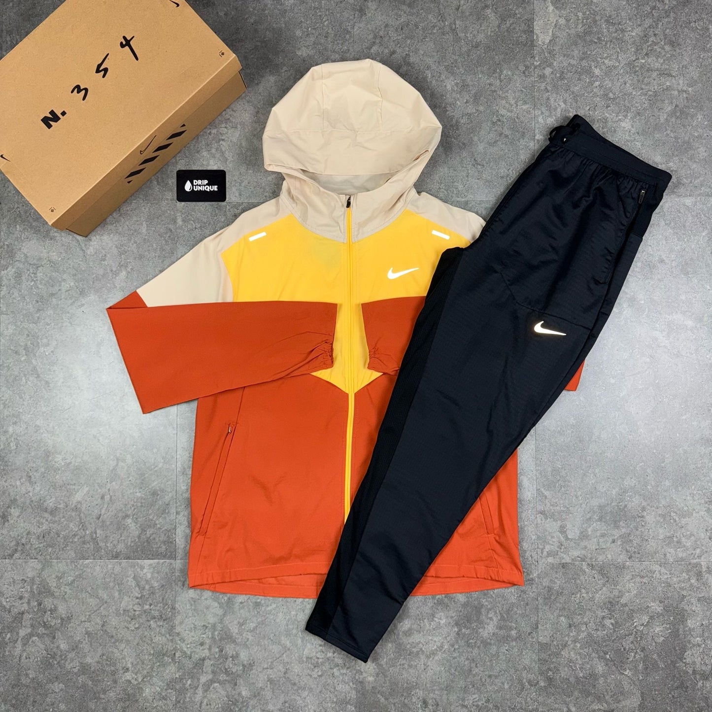 Nike UV Windrunner Jacket Sandstone