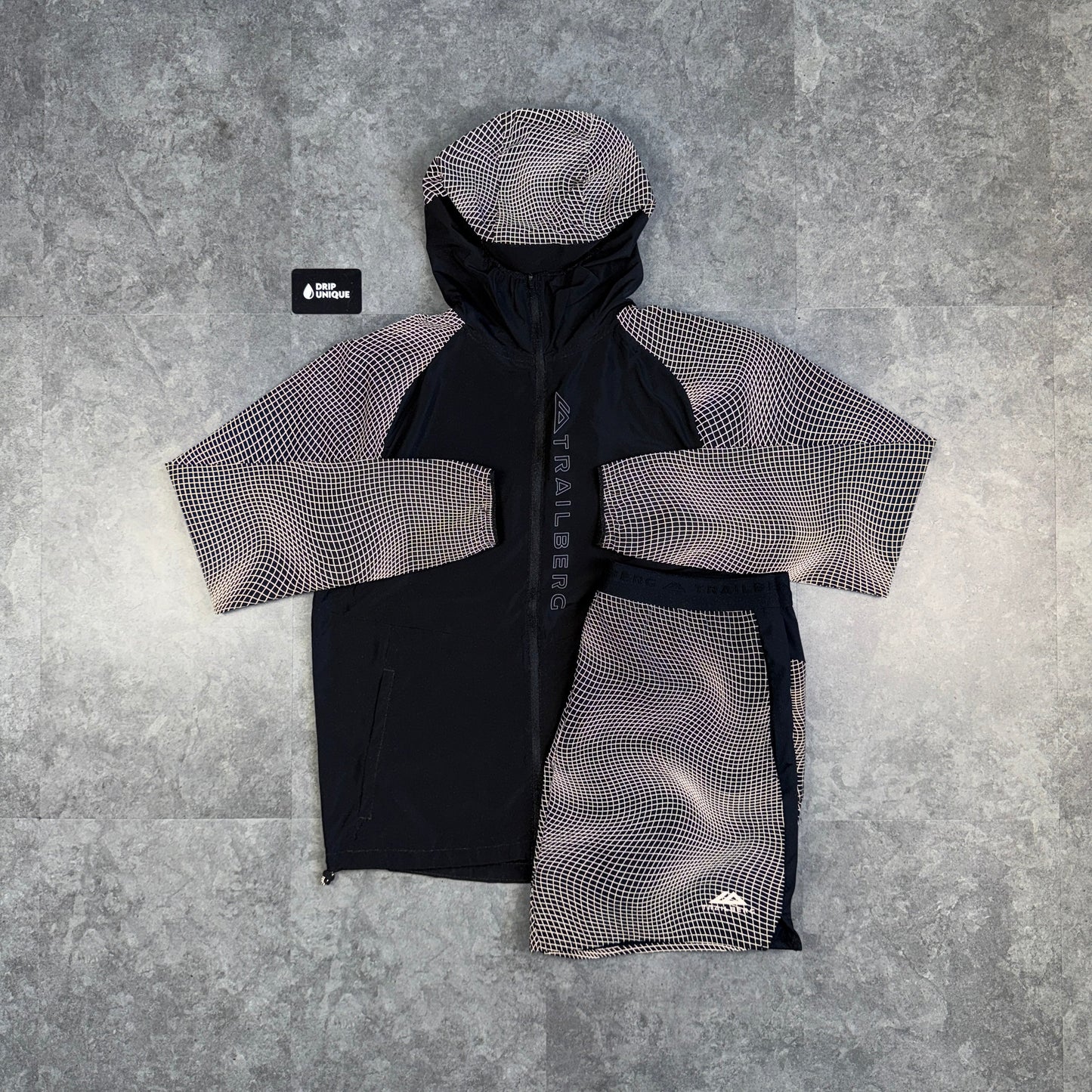 Trailberg Aspect Jacket Black & Black Aspect Shorts Set