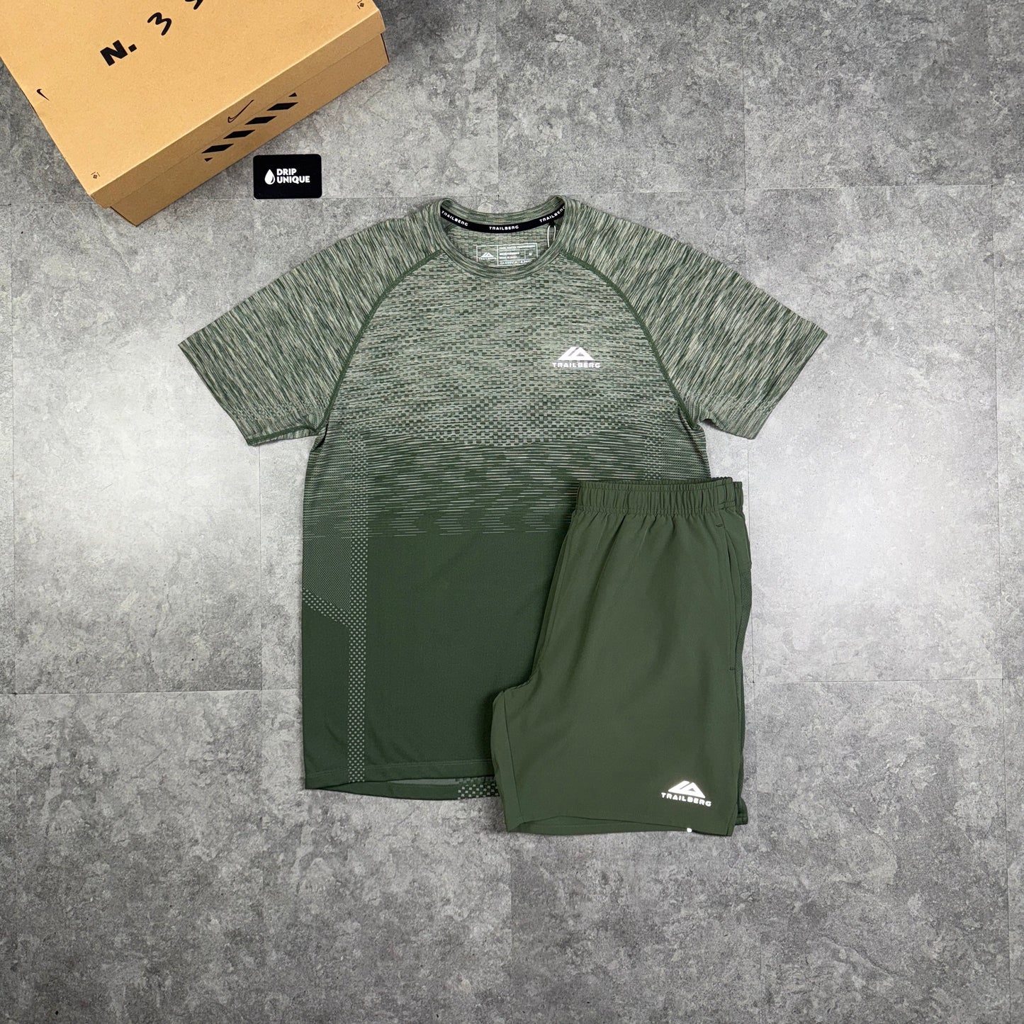 Trailberg Seamless T-Shirt Thyme & Thyme Essential 2.0 Shorts Set