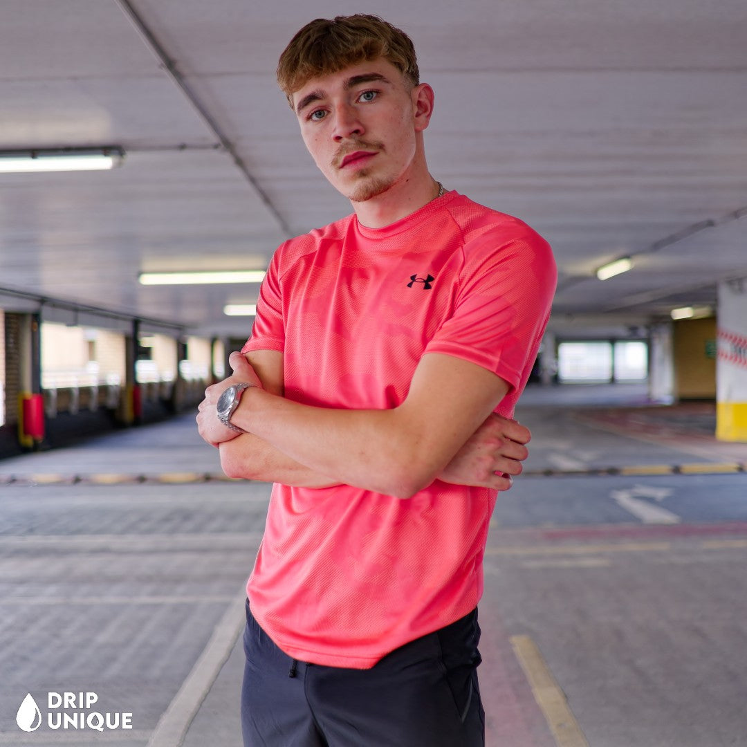 Under Armour Jacquard T-Shirt Salmon & Launch Speedpocket Shorts Set