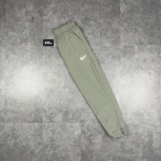 Nike Challenger Form Pants Khaki