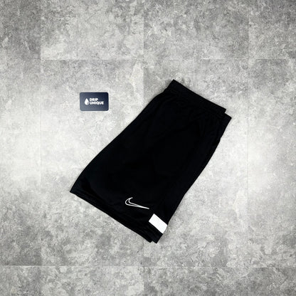 Nike Dri-Fit Strike Shorts 7" Black