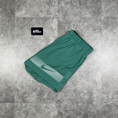 Nike Dri-Fit Unlimited Flash Challenger Shorts 7" Vintage Green