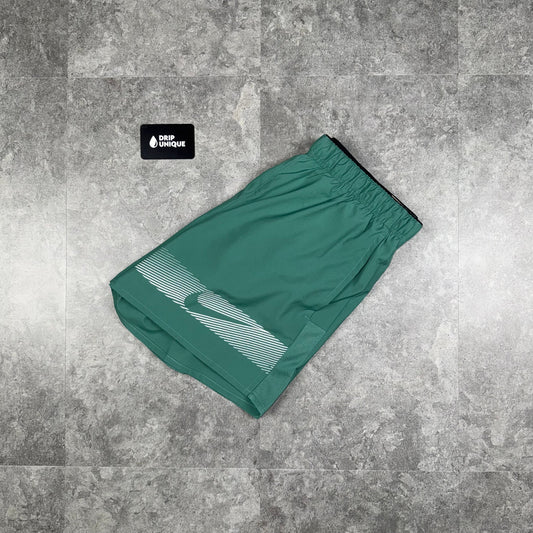 Nike Dri-Fit Unlimited Flash Challenger Shorts 7" Vintage Green