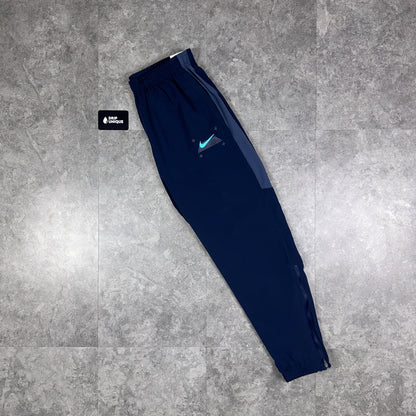 Nike Graphic Performance Challenger Pants Navy