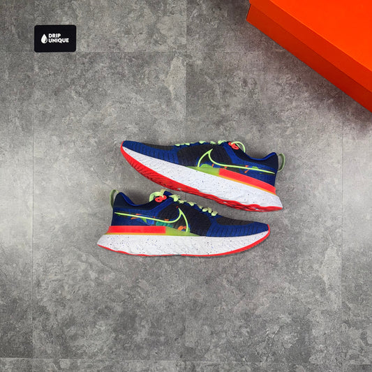 Nike Reacts Multicolour