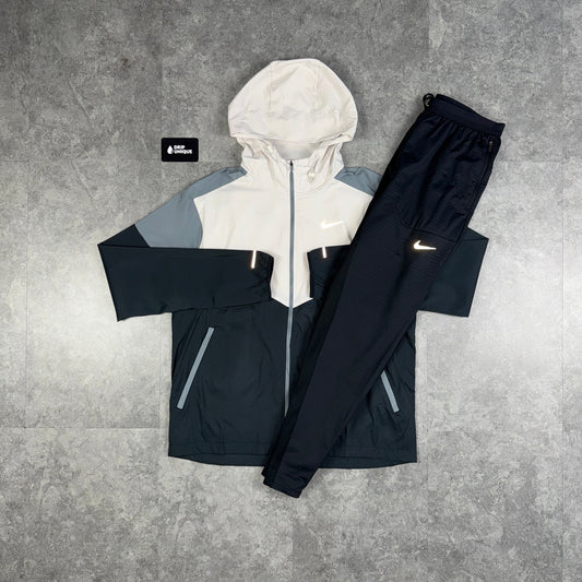 Nike UV Windrunner Jacket Light Bone & Black Nike Phenom Pants Set