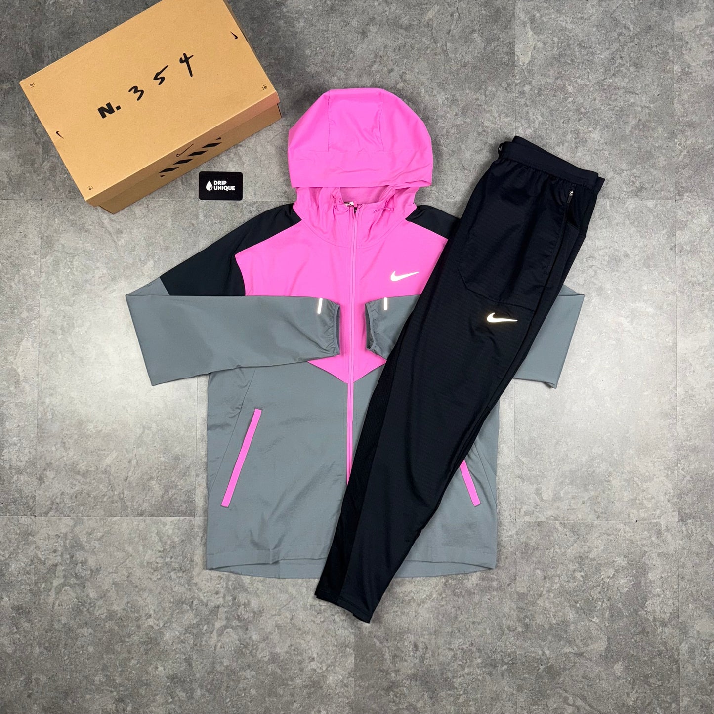 Nike UV Windrunner Jacket Playful Pink