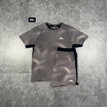 Trailberg Aspect T-Shirt Black & Black Aspect Shorts Set