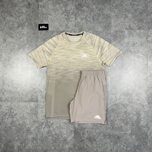 Trailberg Seamless T-Shirt Khaki & Khaki Essential 2.0 Shorts Set